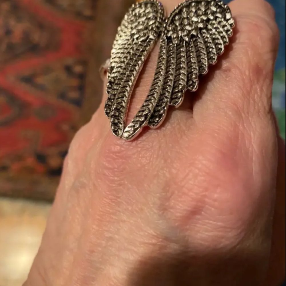 Silver Angel Wing Ring - Picture 3 of 3